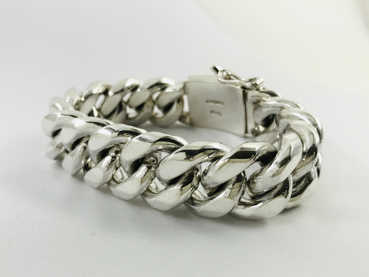 Very Heavy Taxco Mexico 925 Sterling Silver Curb Chain Bracelet. 7.9", 280 grams