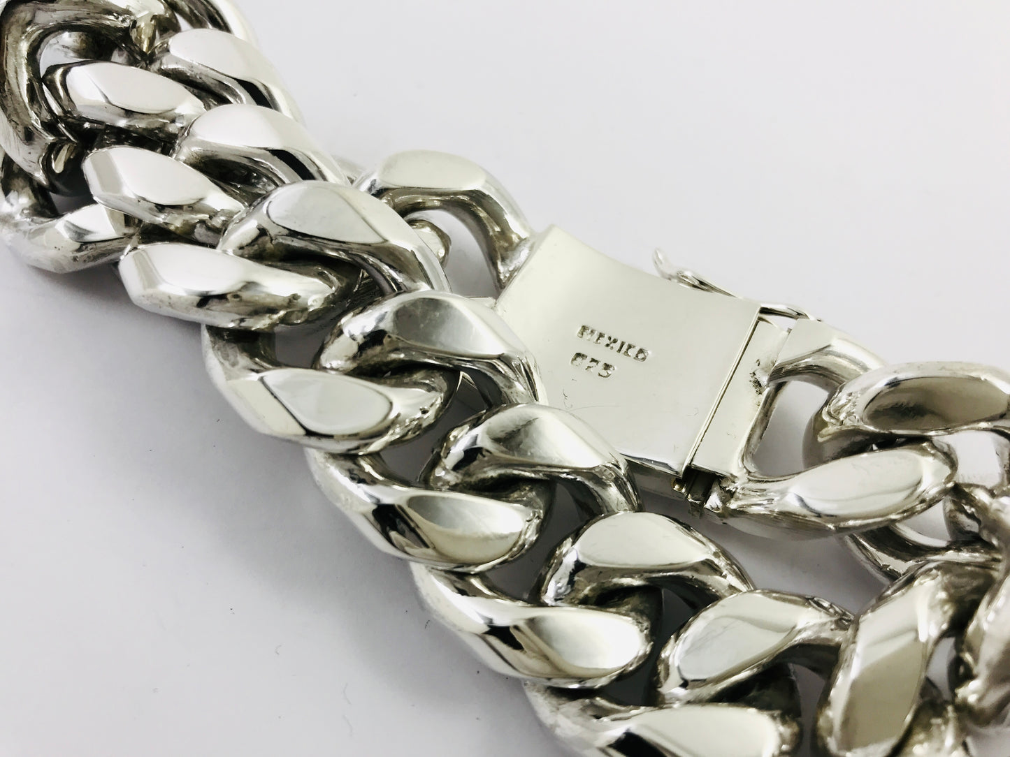 Magnificent Taxco Mexico 925 Sterling Silver Curb Chain Bracelet. 8.7" 290 grams