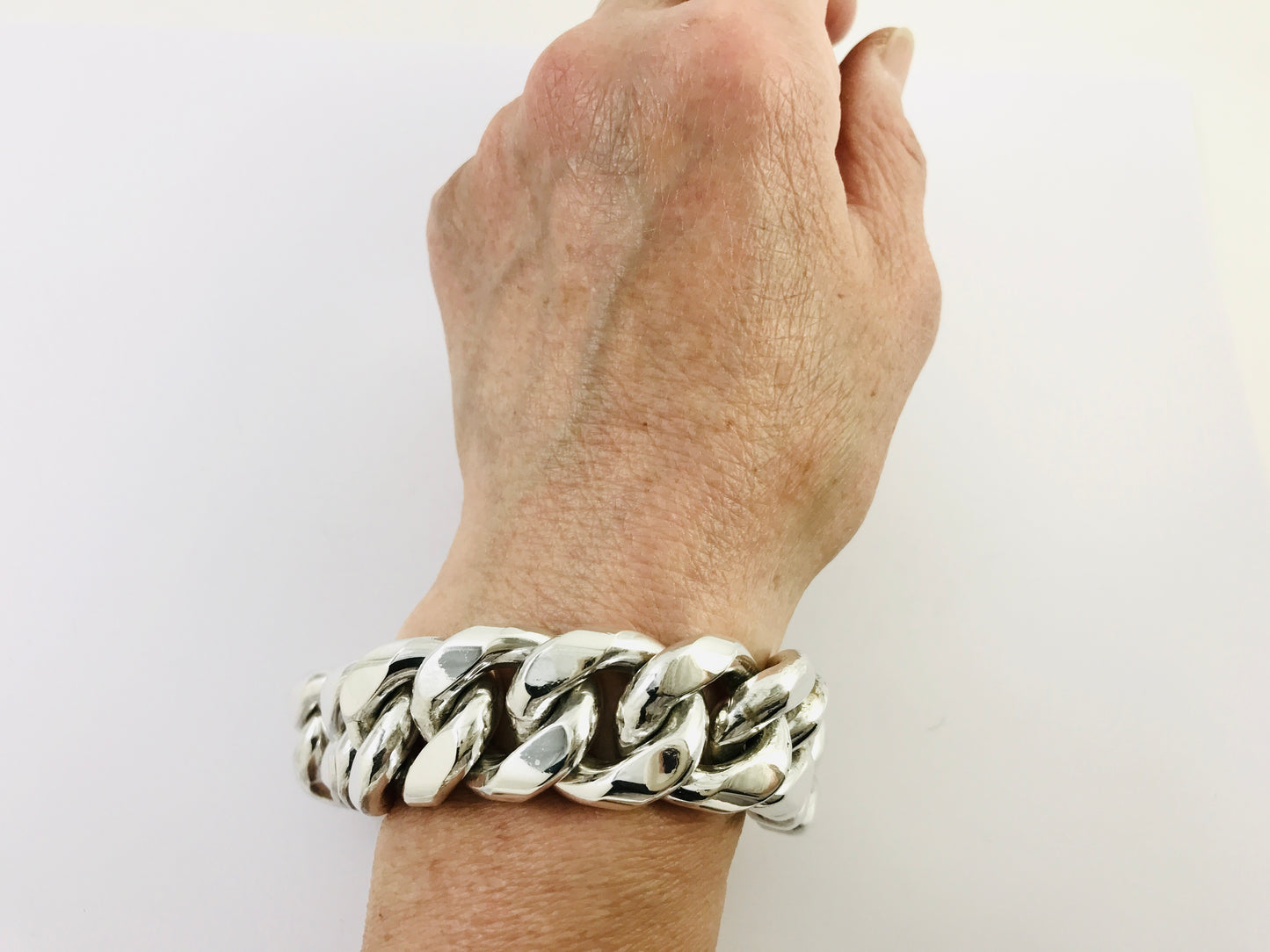 Magnificent Taxco Mexico 925 Sterling Silver Curb Chain Bracelet. 8.7" 290 grams