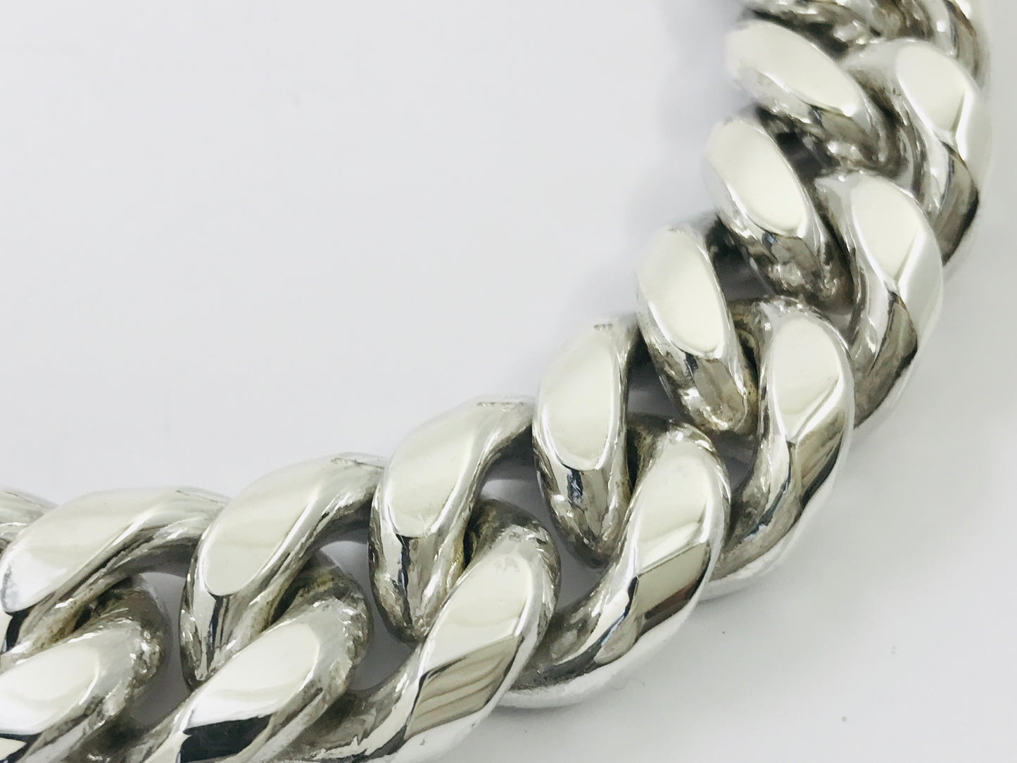 Very Heavy Taxco Mexico 925 Sterling Silver Curb Chain Bracelet. 7.7", 277 grams