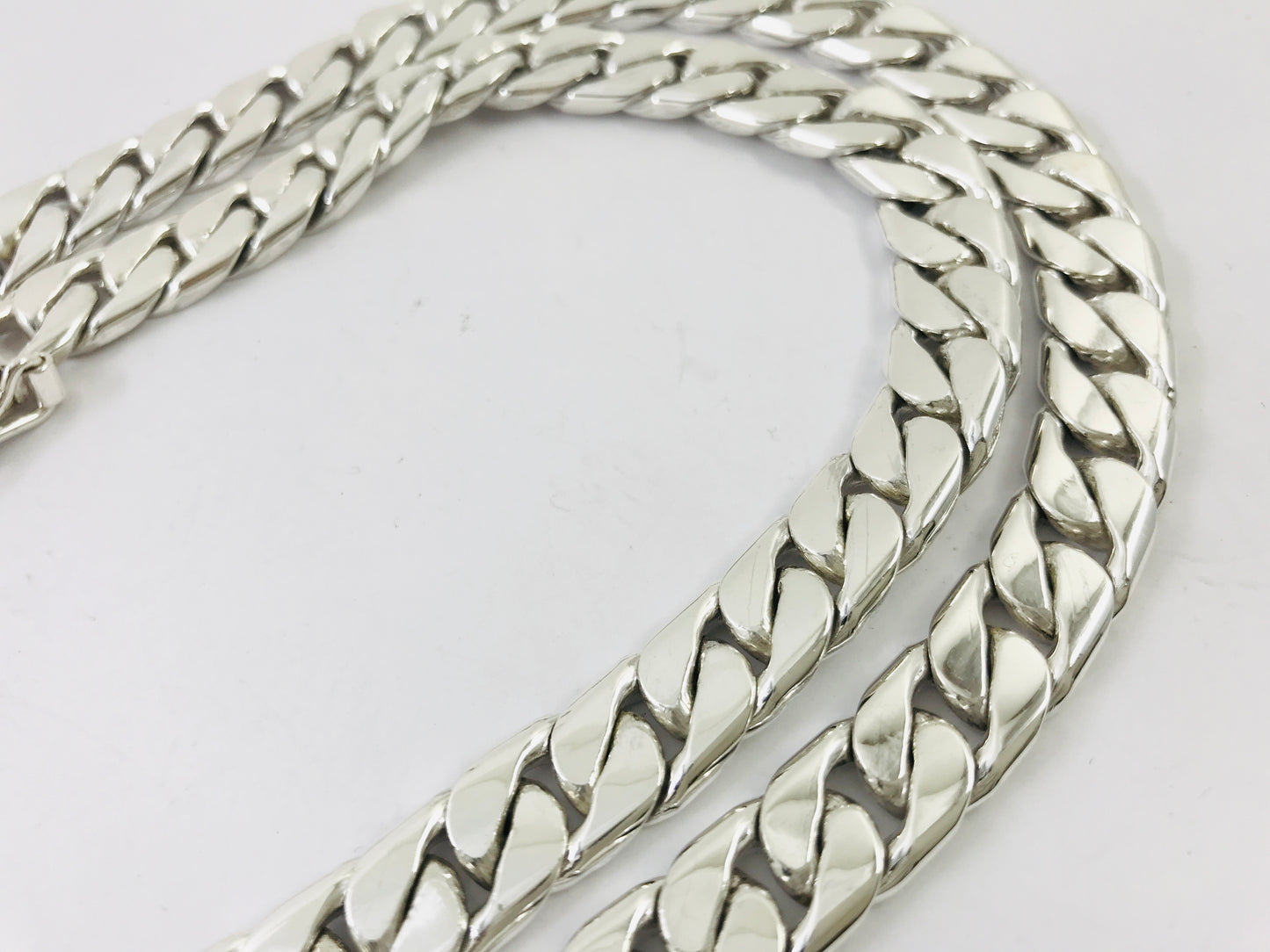 Heavy Taxco Mexican 925 Sterling Silver Cuban/Curb Chain Necklace. 24" 61cm, 152 grams