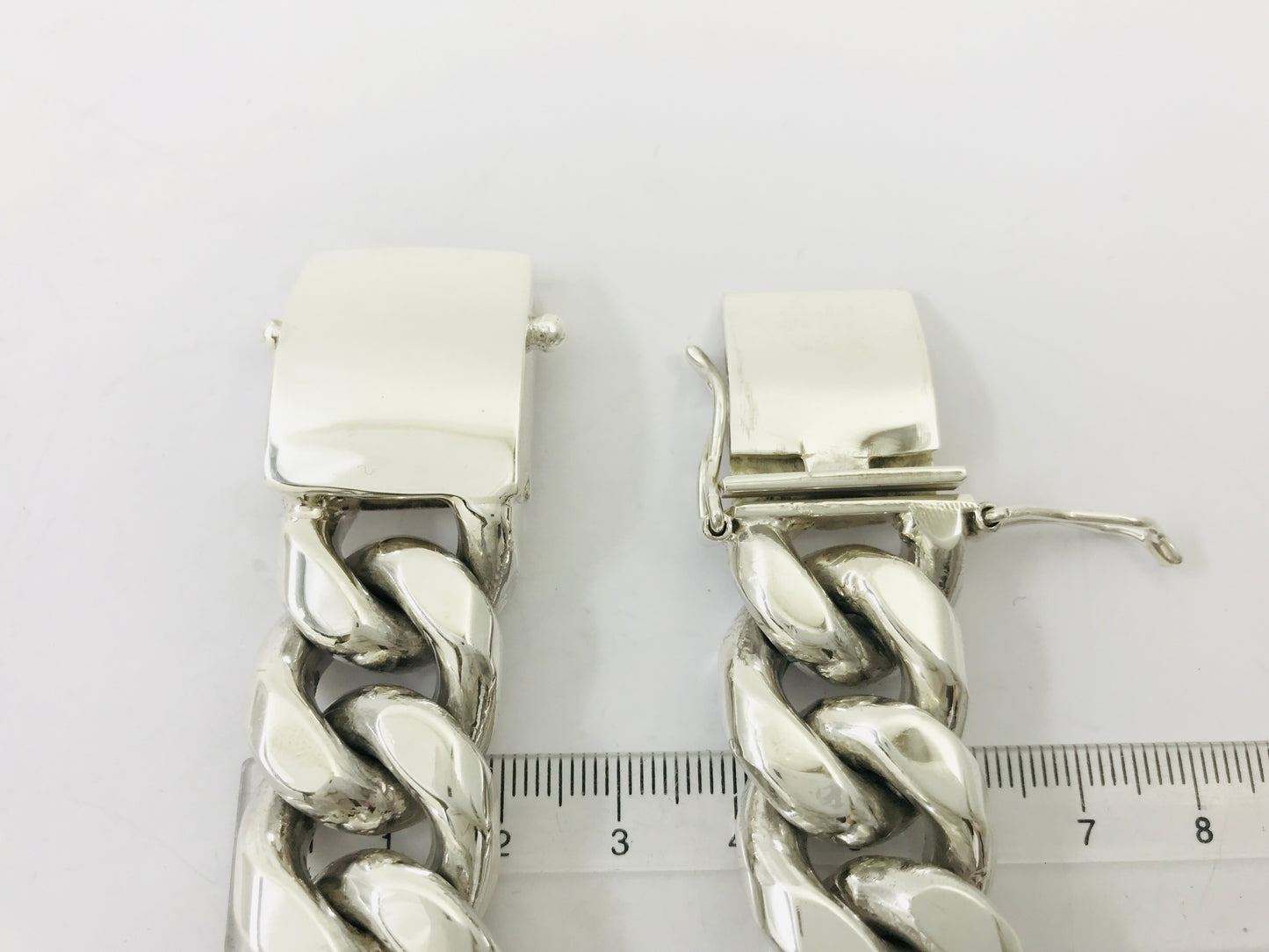 Magnificent Taxco, Mexican 925 Sterling Silver Curb Chain Necklace. 739 g, 23.5"