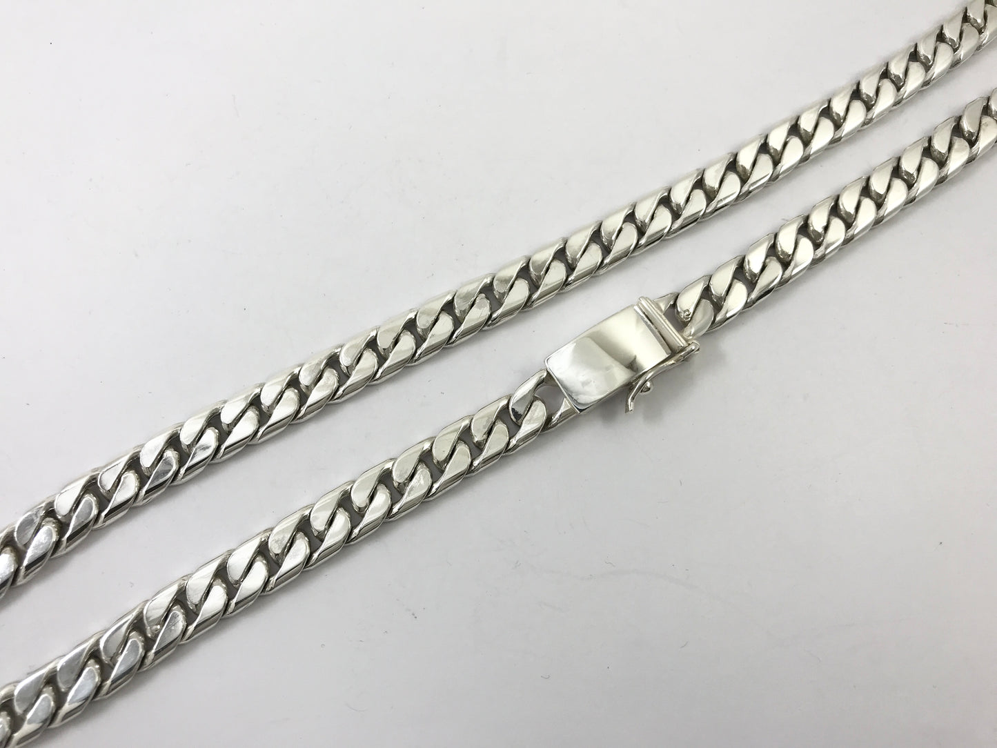 Heavy Taxco, Mexican 925 Sterling Silver Cuban/Curb Chain Necklace. 192g, 30"