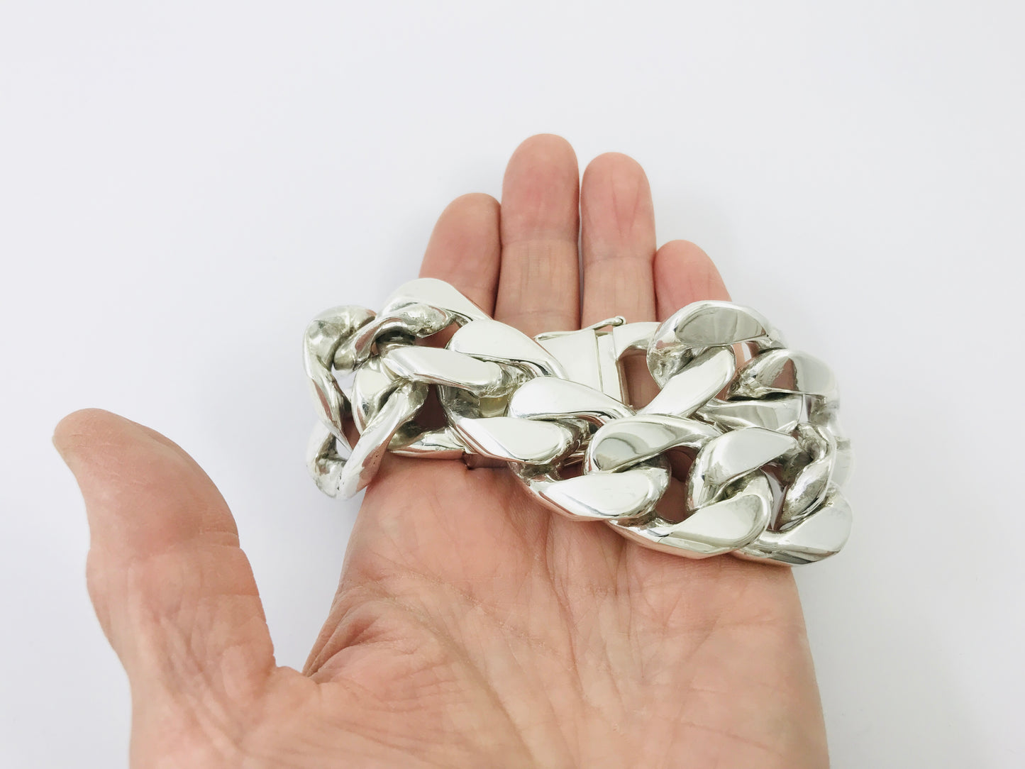 Very Heavy Taxco Mexico 925 Sterling Silver Curb Chain Bracelet. 8", 221grams