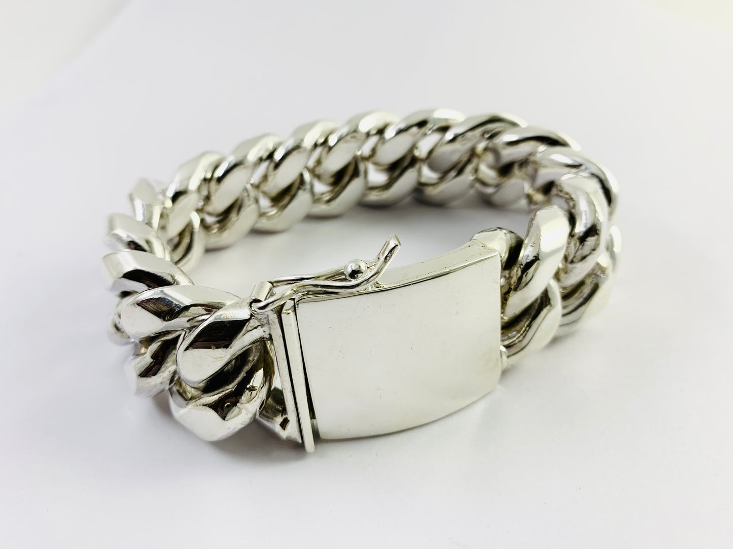 Very Heavy Taxco Mexico 925 Sterling Silver Curb Chain Bracelet. 8.3", 352 grams