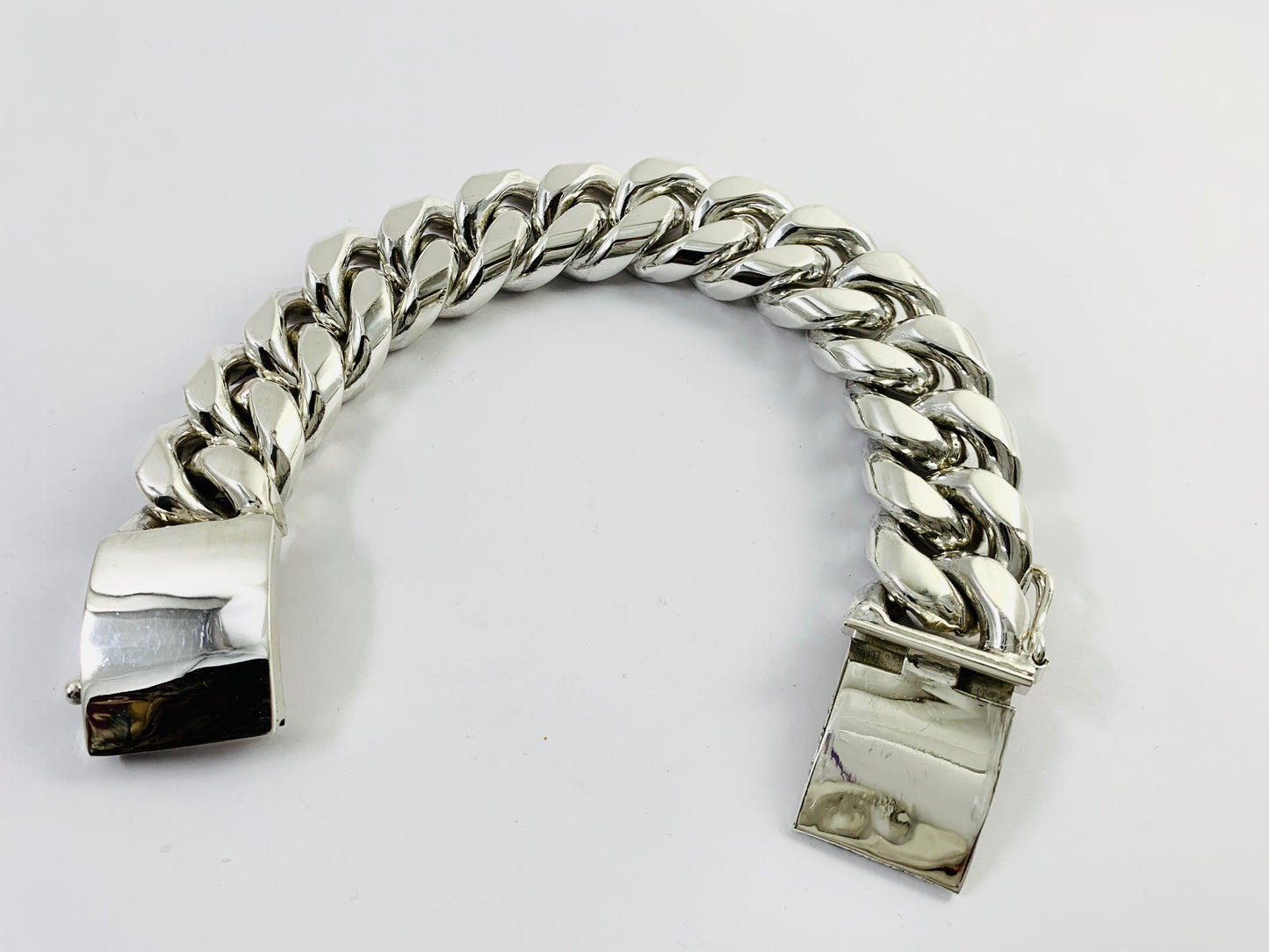 Very Heavy Taxco Mexico 925 Sterling Silver Curb Chain Bracelet. 8.3", 352 grams