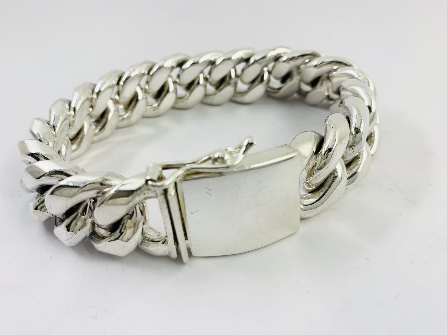 Very Heavy Taxco Mexico 925 Sterling Silver Curb Chain Bracelet. 8.7", 241 grams