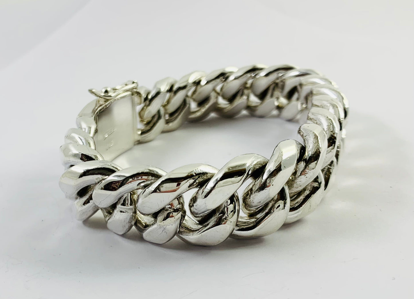 Very Heavy Taxco Mexico 925 Sterling Silver Curb Chain Bracelet. 8.5", 240 grams