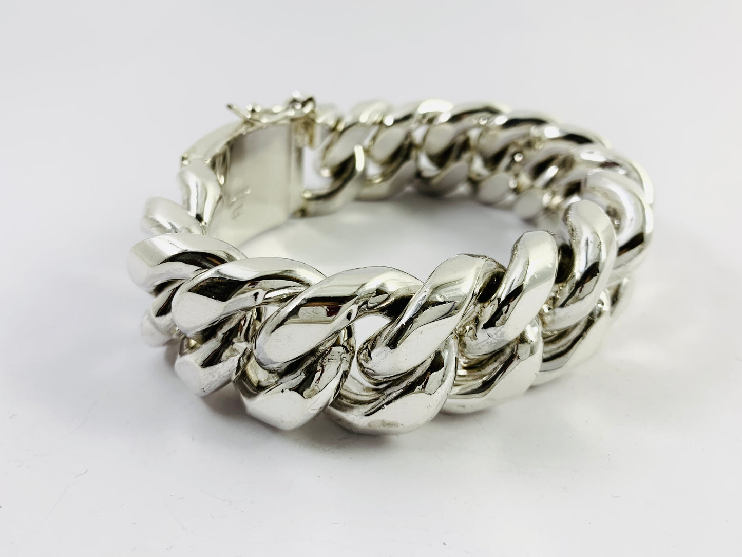Very Heavy Taxco Mexico 925 Sterling Silver Cuban Link Bracelet. 8.5", 361 grams