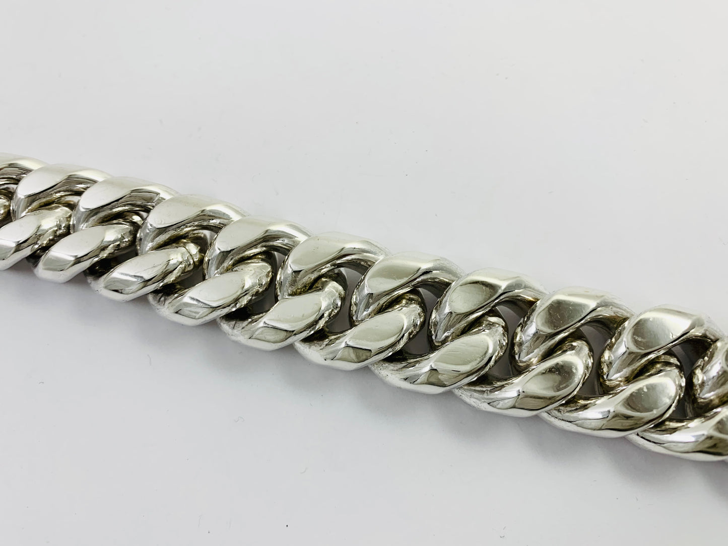 Very Heavy Taxco Mexico 925 Sterling Silver Curb Chain Bracelet. 8.3", 357 grams