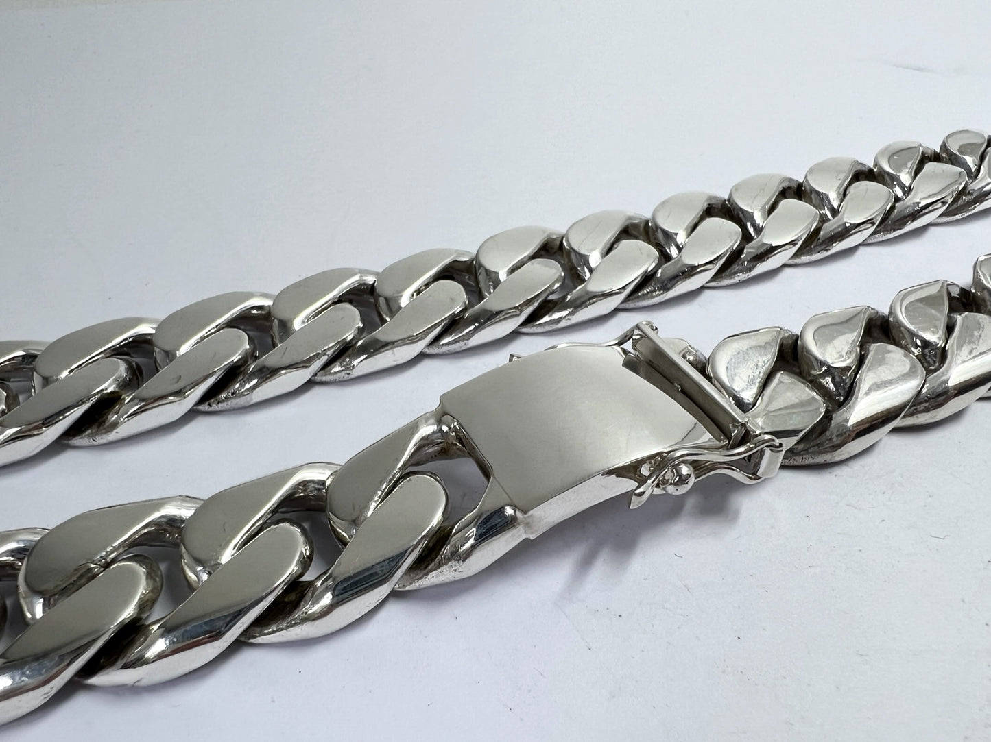 Long Heavy Taxco, Mexican 925 Sterling Silver Curb Chain Necklace. 694g, 28"