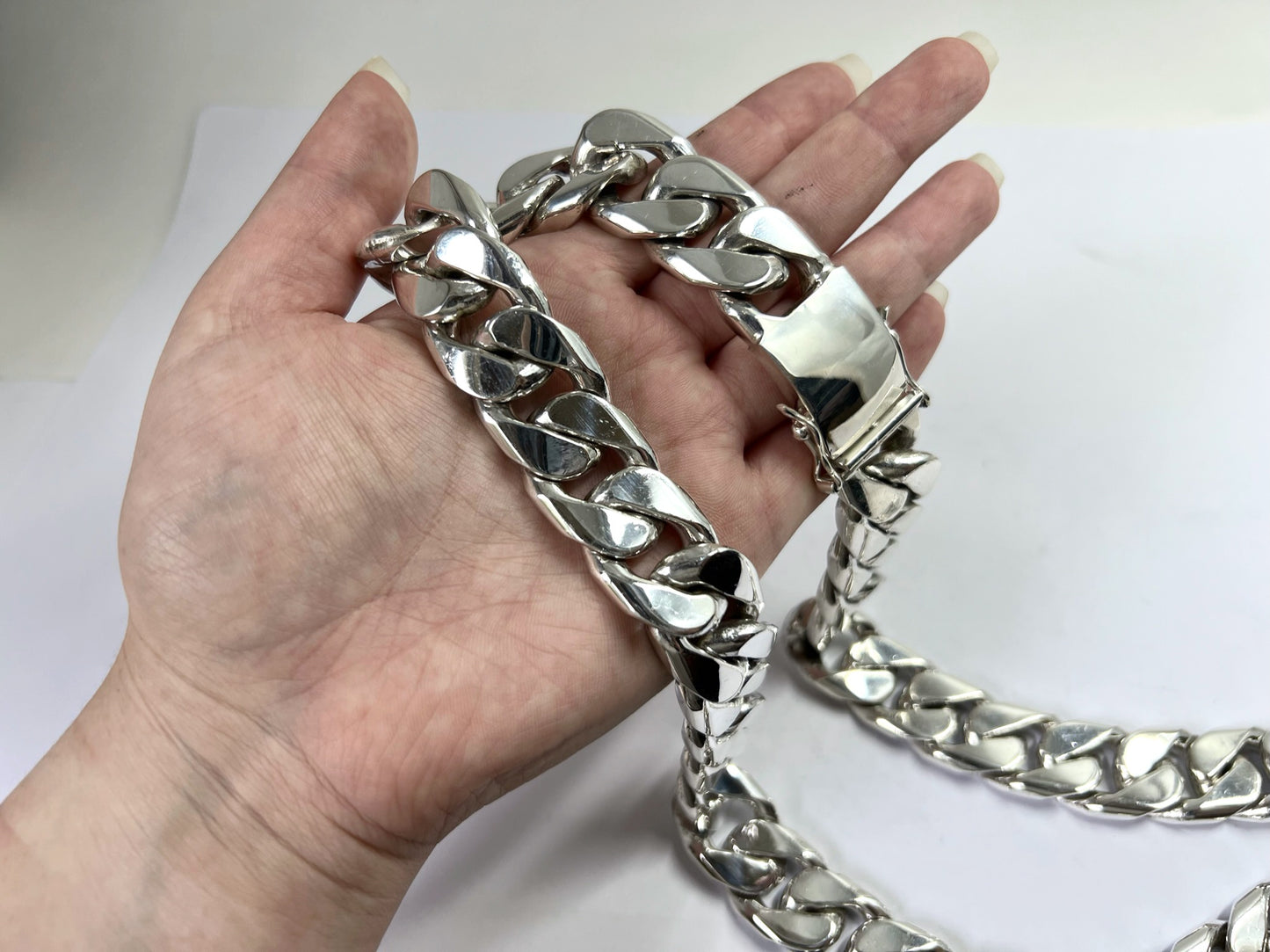 Long Heavy Taxco, Mexican 925 Sterling Silver Curb Chain Necklace. 694g, 28"