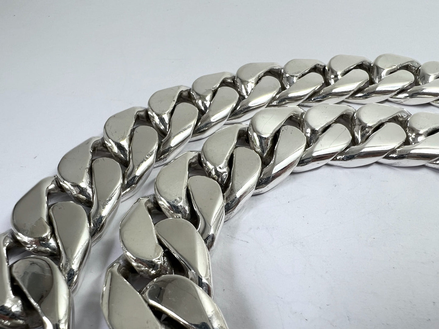 Long Heavy Taxco, Mexican 925 Sterling Silver Curb Chain Necklace. 694g, 28"