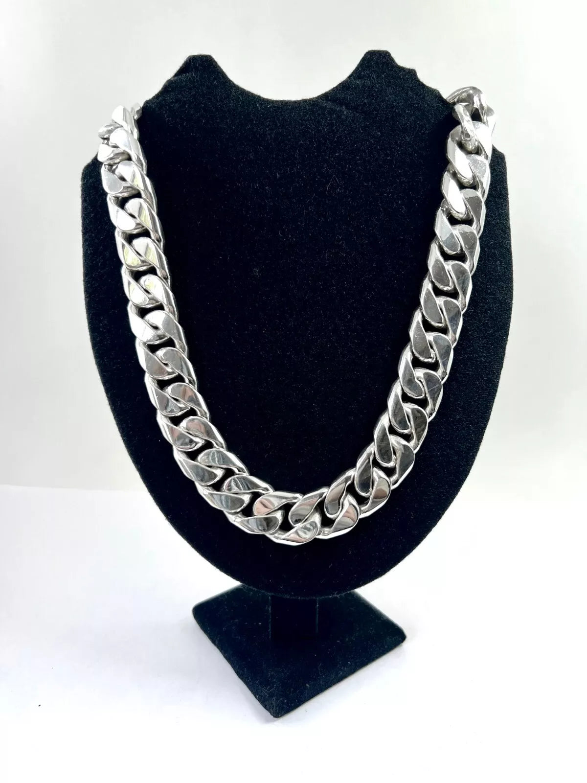 Long Heavy Taxco, Mexican 925 Sterling Silver Curb Chain Necklace. 595g, 24"