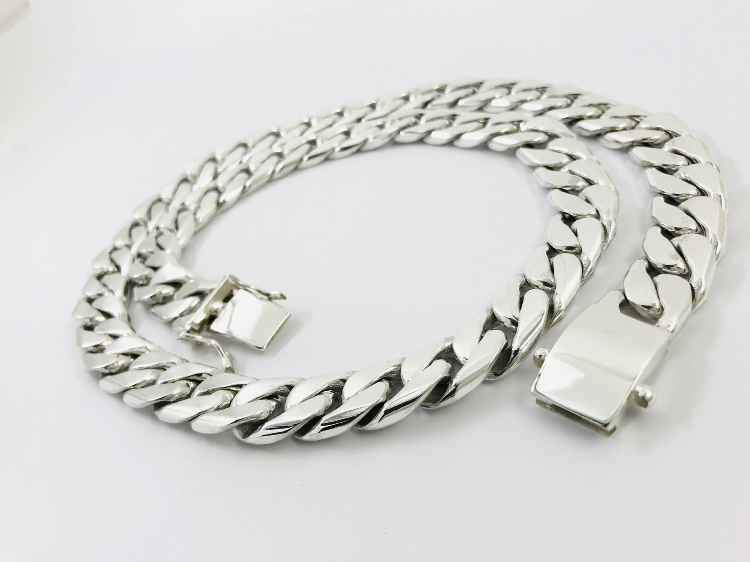 Chains / Necklaces
