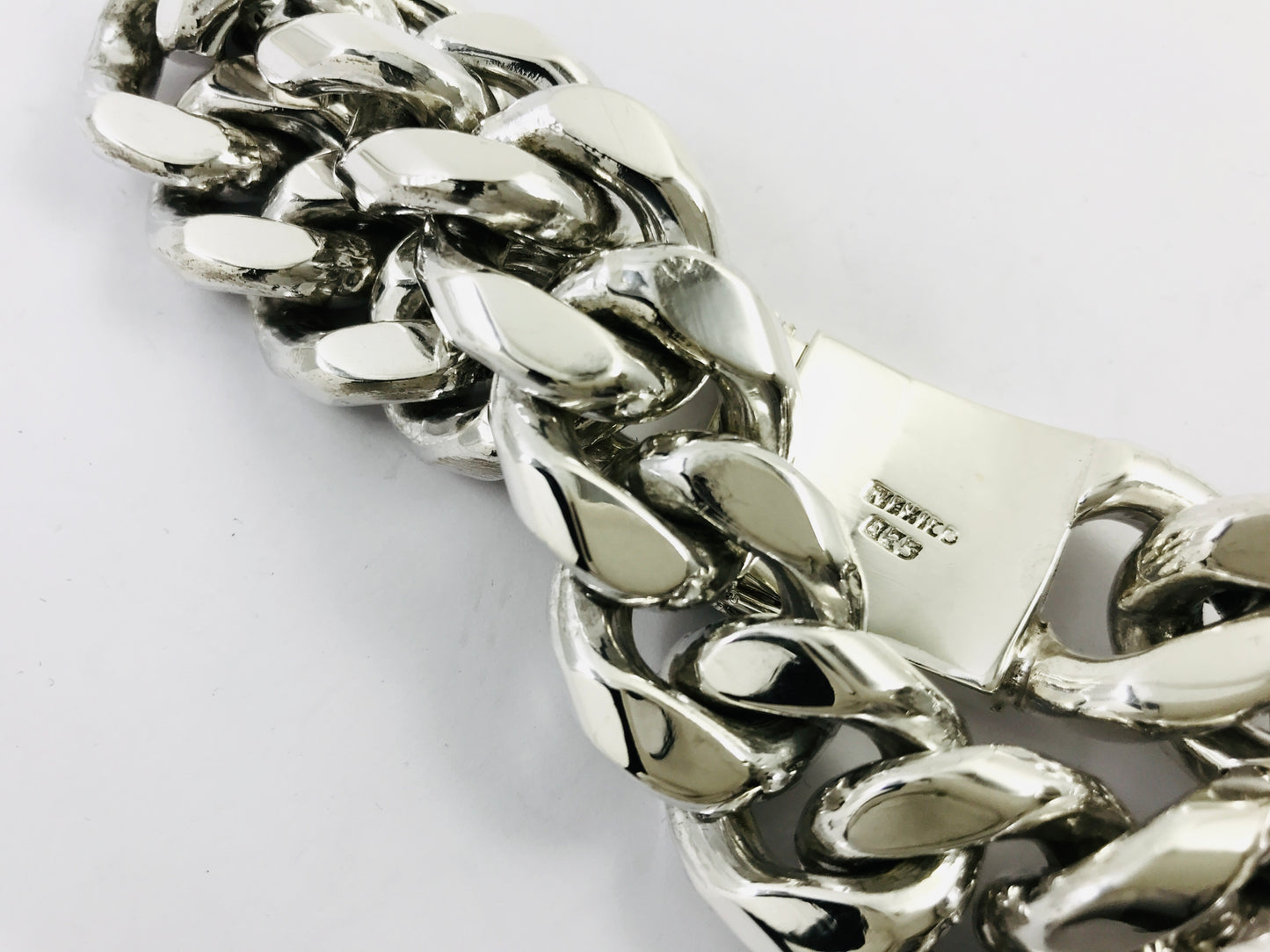 Very Heavy Taxco Mexico 925 Sterling Silver Curb Chain Bracelet. 8.7", 289 grams