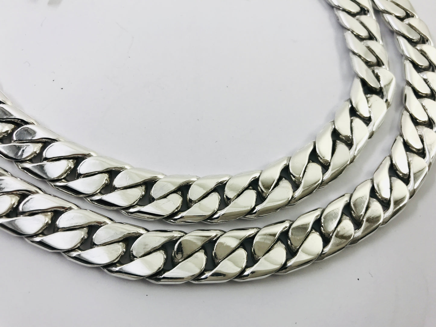 Heavy Taxco Mexican 925 Sterling Silver Curb Chain Necklace. 24", 152 grams