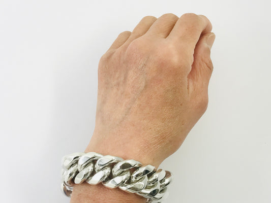 Very Heavy Taxco Mexico 925 Sterling Silver Curb Chain Bracelet. 7.7", 277 grams