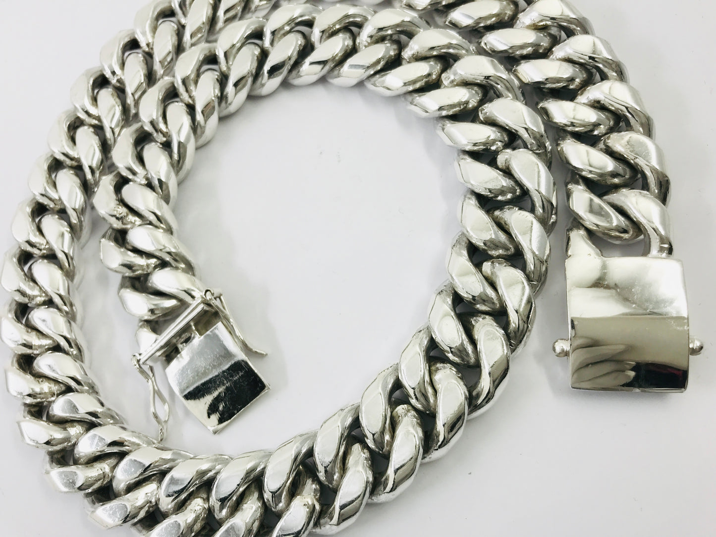 Magnificent Taxco, Mexican 925 Sterling Silver Curb Chain Necklace. 805 g, 25"
