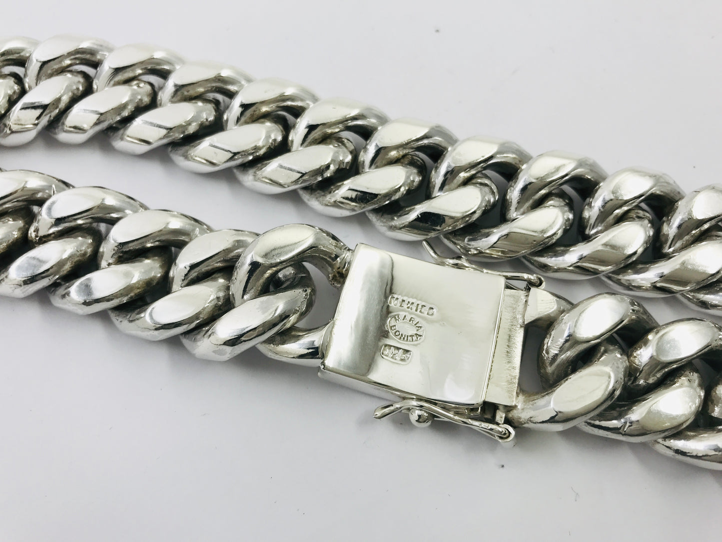 Magnificent Taxco, Mexican 925 Sterling Silver Curb Chain Necklace. 805 g, 25"