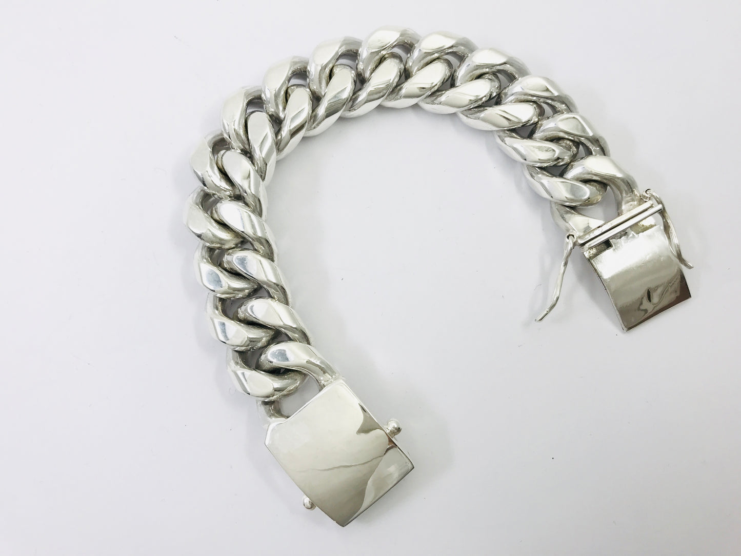 Very Heavy Taxco Mexico 925 Sterling Silver Curb Chain Bracelet. 7.3", 260grams
