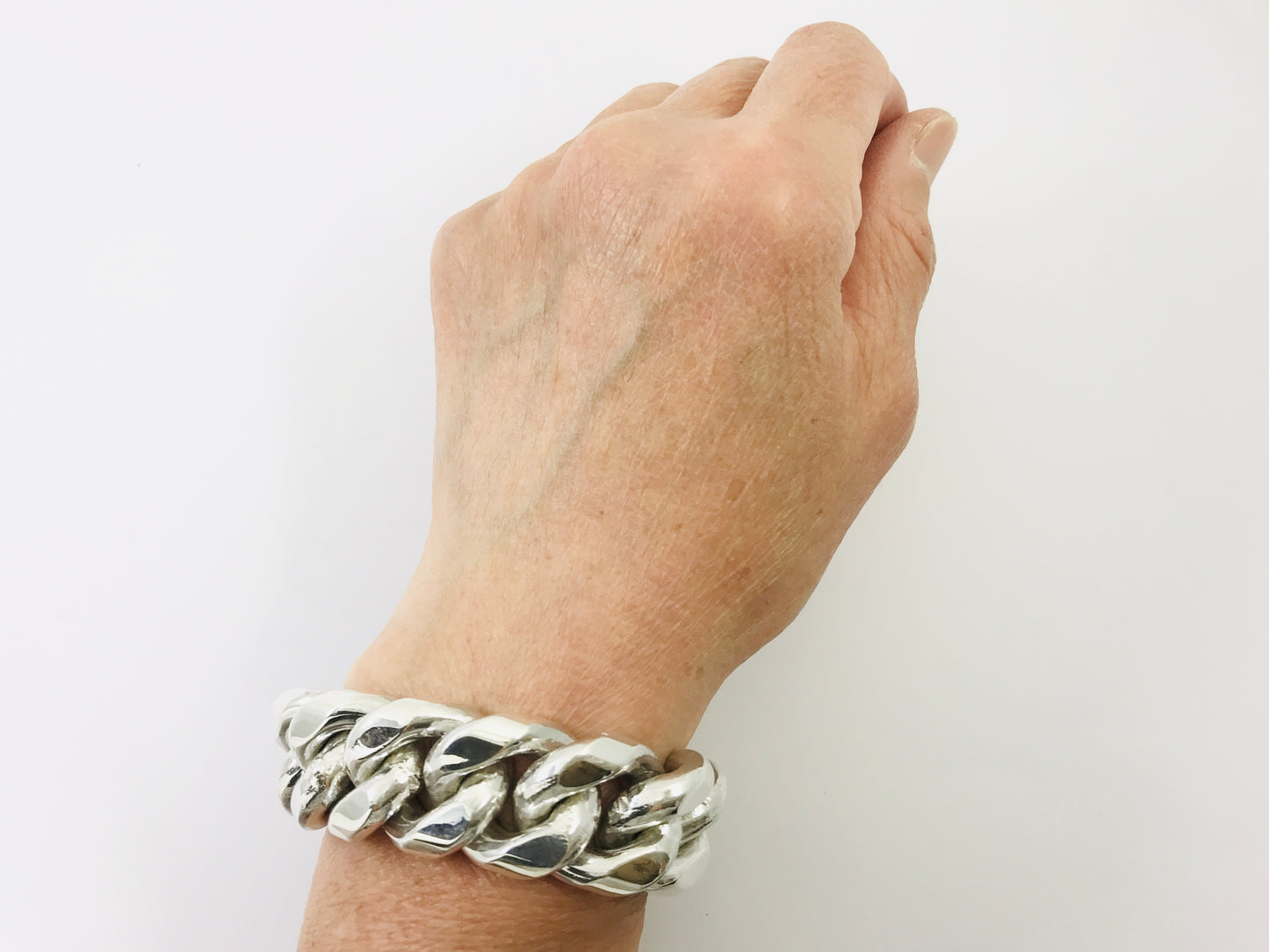 Very Heavy Taxco Mexico 925 Sterling Silver Curb Chain Bracelet. 7.3", 260grams
