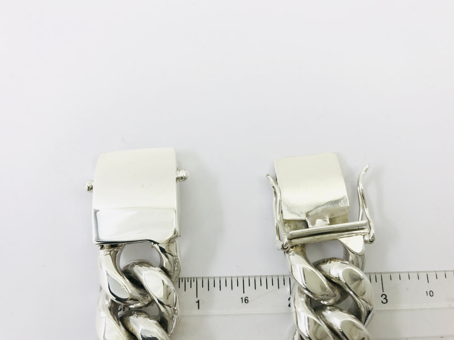 Very Heavy Taxco Mexico 925 Sterling Silver Curb Chain Bracelet. 8.3", 291grams