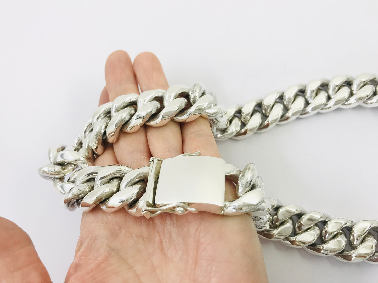 Magnificent Taxco Mexican 925 Sterling Silver Curb Chain Necklace. 676 g, 21.75"