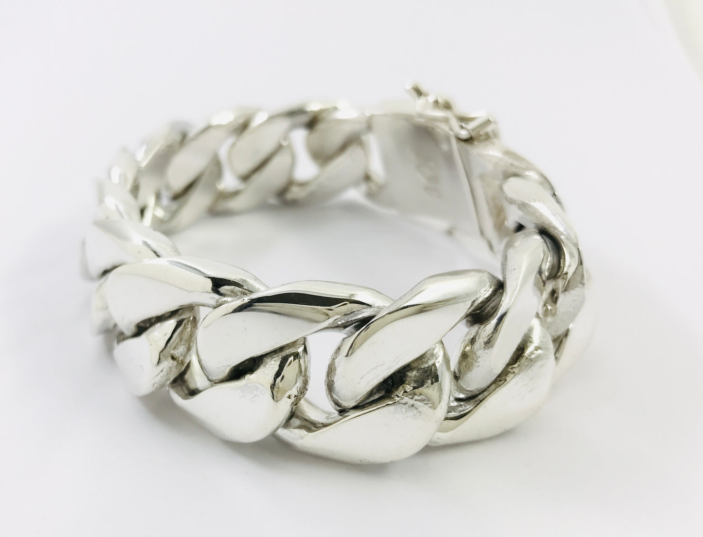 Very Heavy Taxco Mexico 925 Sterling Silver Curb Chain Bracelet. 8", 221grams