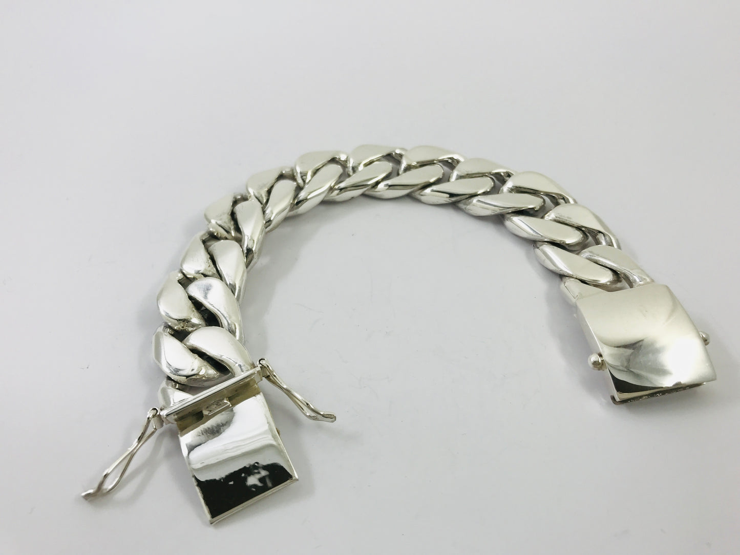 Very Heavy Taxco Mexico 925 Sterling Silver Curb Chain Bracelet. 8", 221grams
