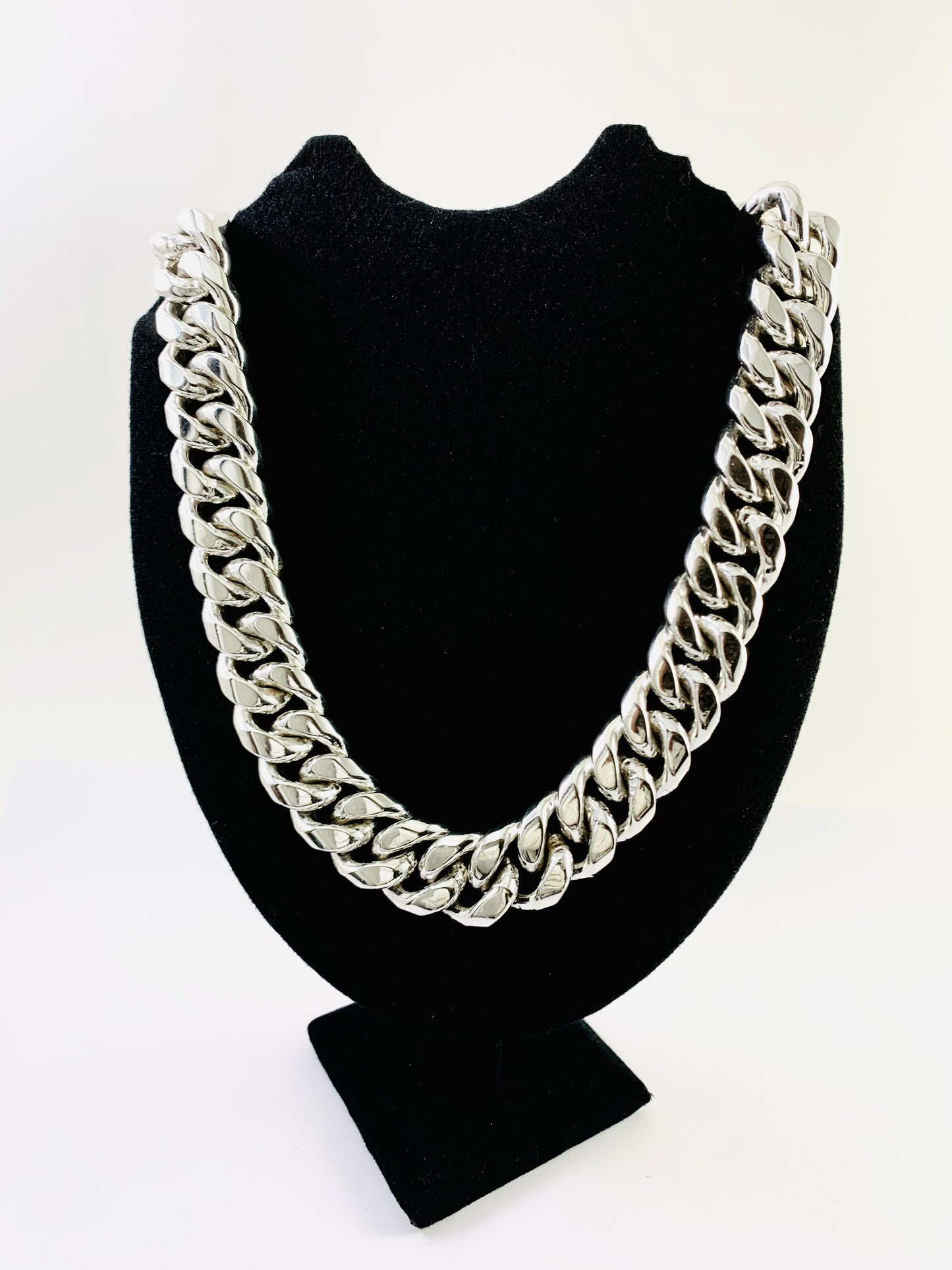 Heavy Taxco, Mexican 925 Sterling Silver Cuban/Curb Chain Necklace. 921 g, 23.6"