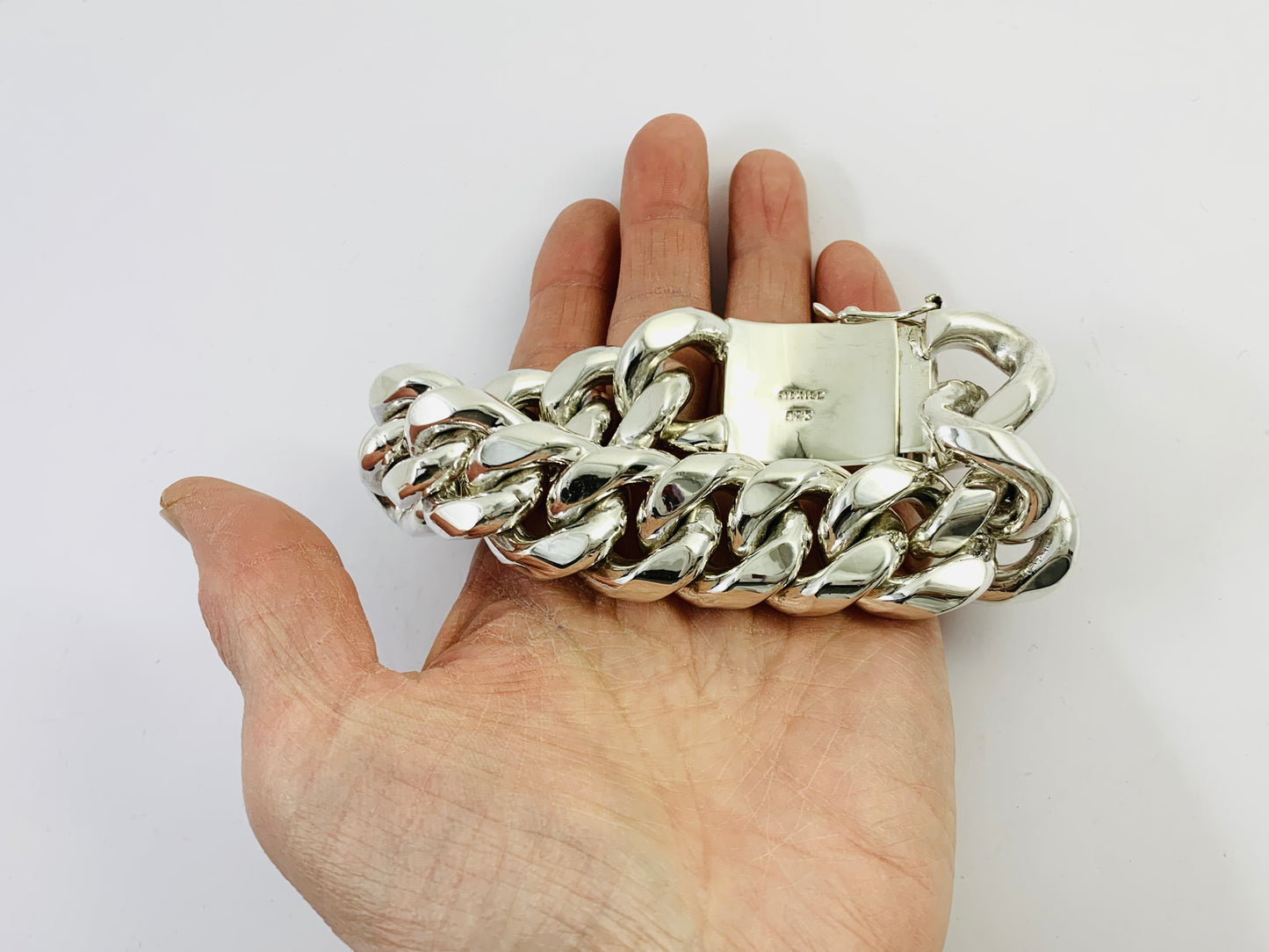 Very Heavy Taxco Mexico 925 Sterling Silver Cuban Link Bracelet. 8.5", 361 grams