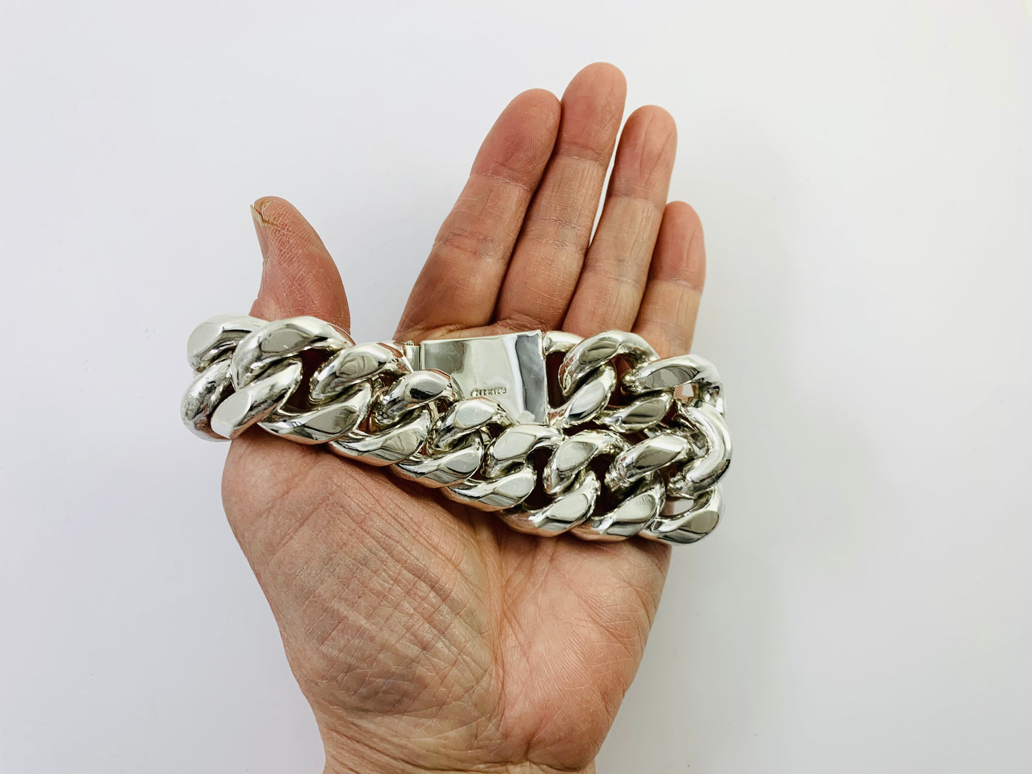 Very Heavy Taxco Mexico 925 Sterling Silver Curb Chain Bracelet. 8.3", 357 grams