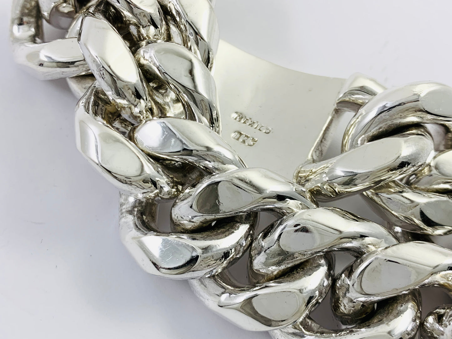 Very Heavy Taxco Mexico 925 Sterling Silver Curb/Cuban/Miami Link Chain Bracelet. 8.5", 361 grams