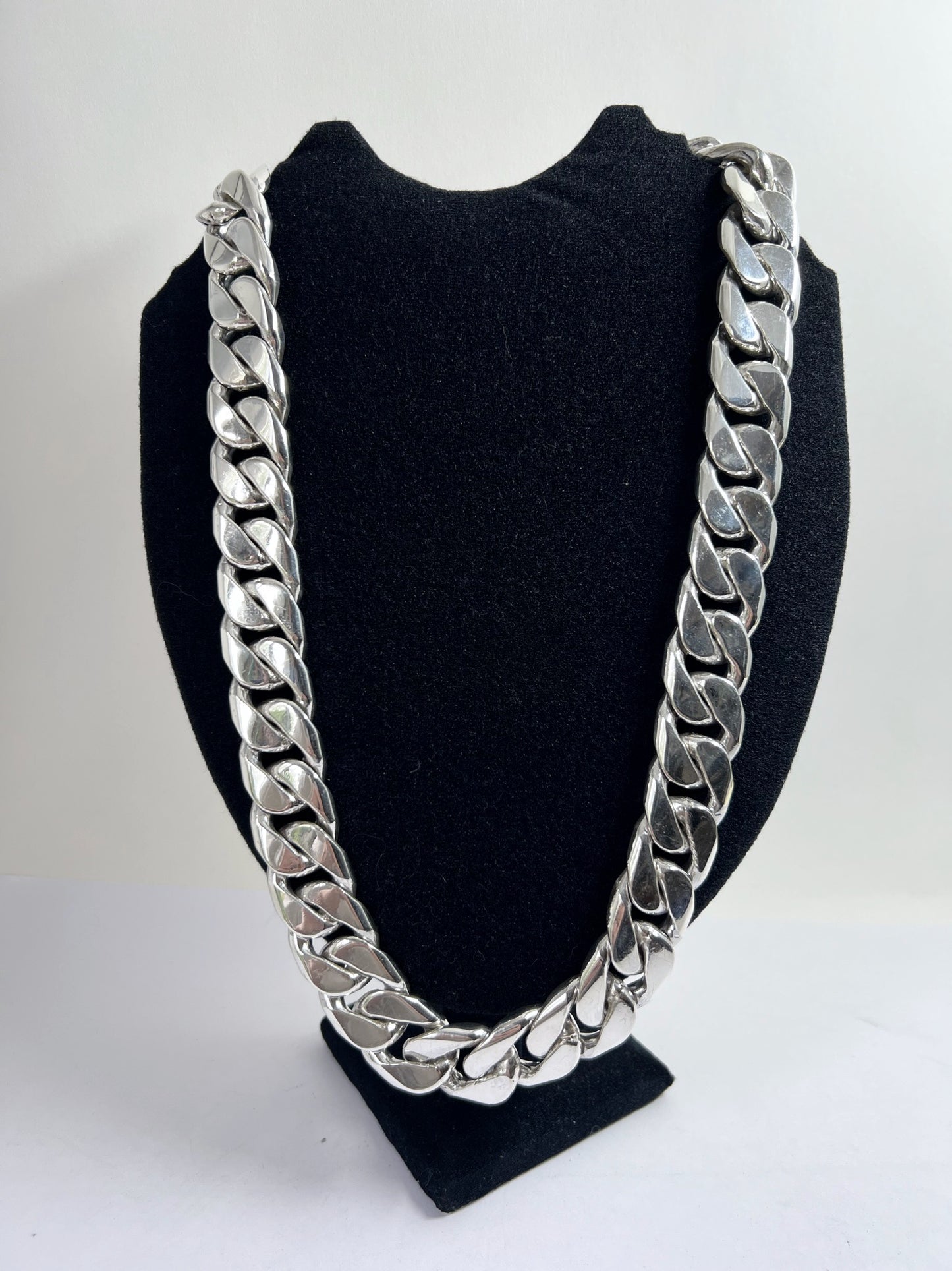 Long Heavy Taxco, Mexican 925 Sterling Silver Curb Chain Necklace. 690 g, 28"