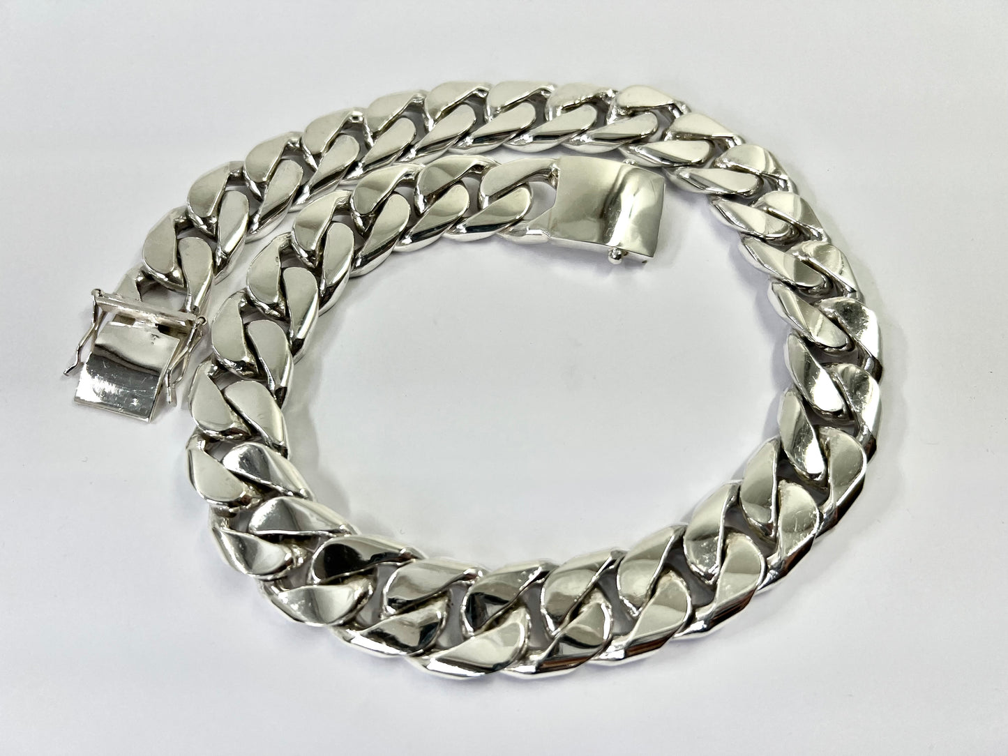 Big Taxco, Mexican 925 Sterling Silver Cuban Chain Necklace. 545 g, 55.5cm, 22"